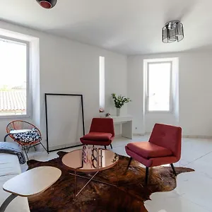 https://alpinias.fr-provencehotel.com