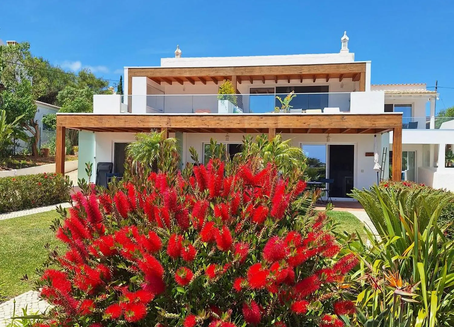 Guest house Romantik Villa Salema