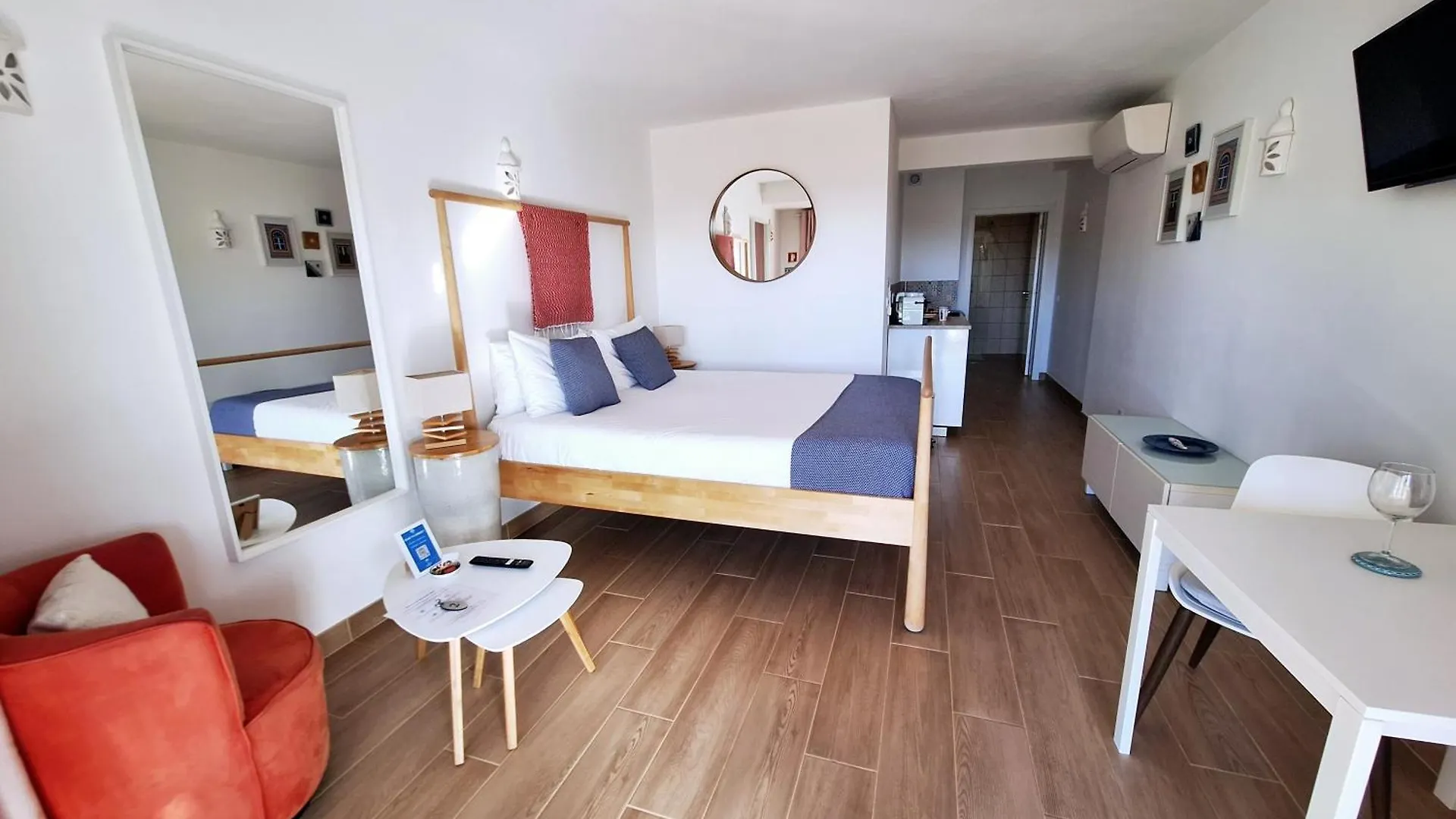 Romantik Villa Salema Guest house