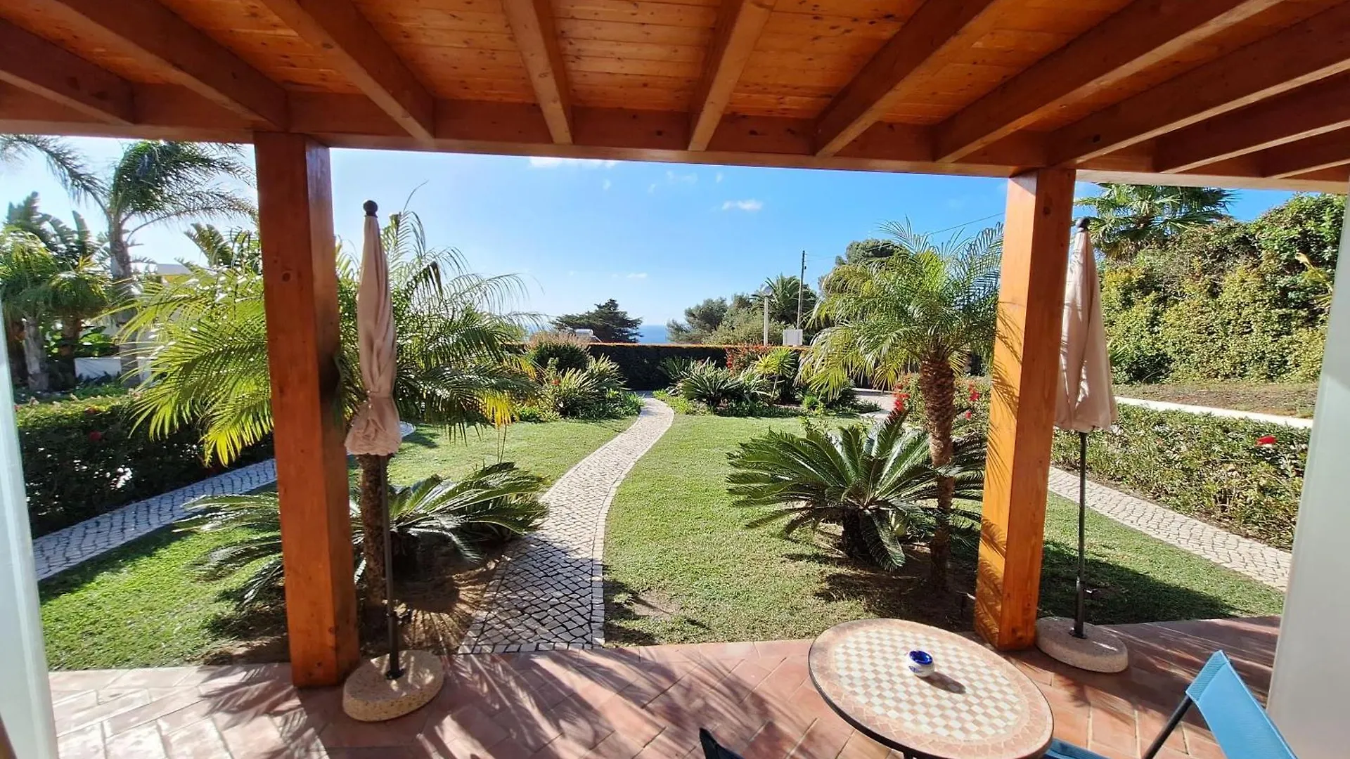 Romantik Villa Salema Guest house
